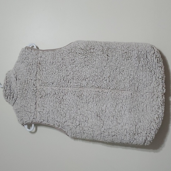 Thread and supply vest - Picture 8 of 9